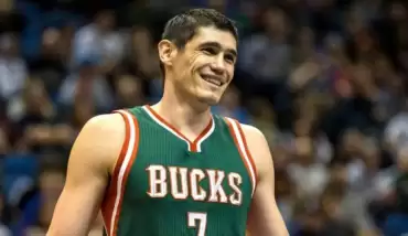 Ersan İlyasova'dan 15 sayı