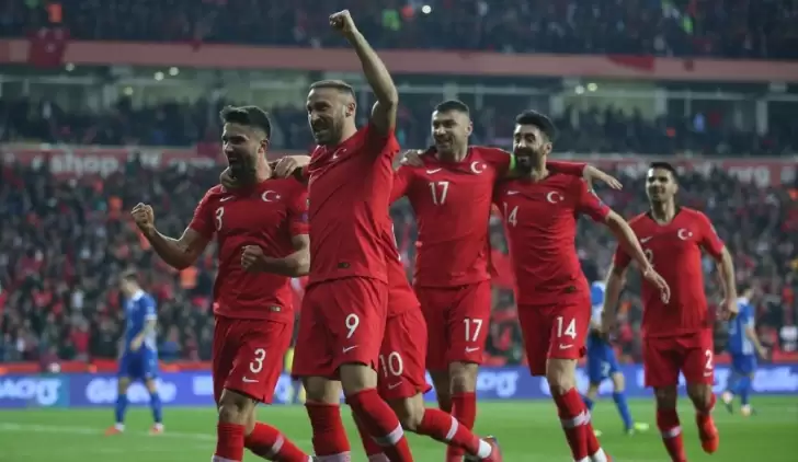 A Milli Futbol Takımımız, Moldova karşısında fırtına gibi esti!