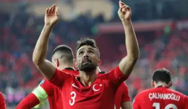 Hasan Ali Kaldırım sosyal medyayı salladı!