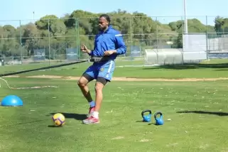 Arturo Mina’nın forma özlemi bitiyor