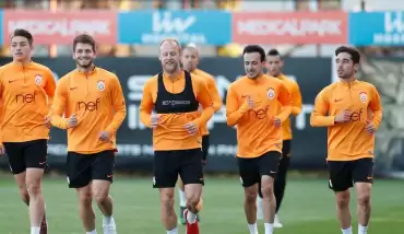 Semih Kaya'nın paylaşımına Ozan Kabak'tan yanıt!