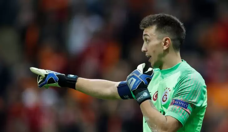 Galatasaray'da Muslera gelişmesi! İtalyan devi transfer için...