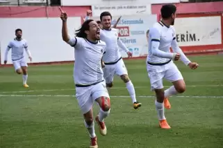 Menemen Belediyespor, sahasında Etimesgut Belediyespor’a 3-2 mağlup oldu