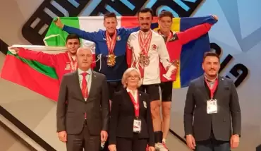 Halterde Muammer Şahin'den 1 gümüş, 2 bronz madalya