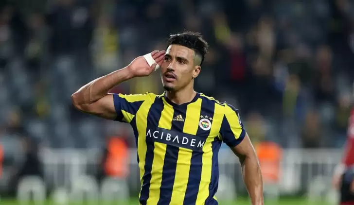 Fenerbahçe'de kalacak mı? Dirar'ın menajerinden flaş açıklama!