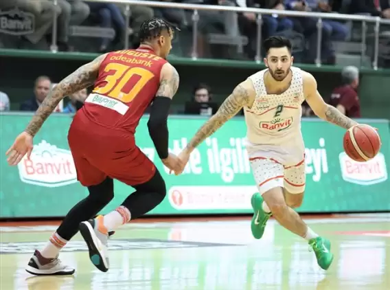 Galatasaray Doğa Sigorta, deplasmanda Banvit'i 75-80 mağlup etti
