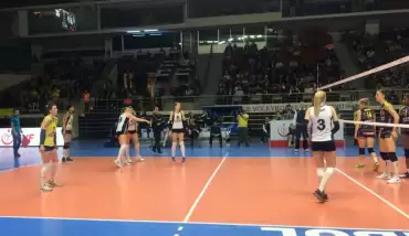 Fenerbahçe Opet, İtalya temsilcisi Imoco Volley'e 3-0 yenildi