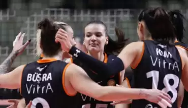 Eczacıbaşı, Galatasaray'ı yenerek finalde!