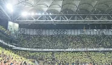 Tribünlere Can Bartu etkisi