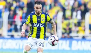 Valbuena sarı kart gördü!