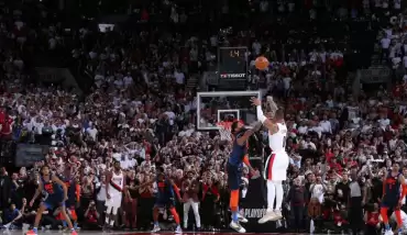 Damian Lillard, Oklahoma'nın sezonunu bitirdi!