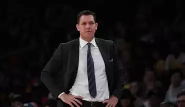 Kelli Tennant'tan NBA koçu Luke Walton'a taciz suçlaması