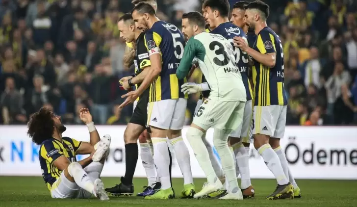 Fenerbahçe 28 sezon sonra bir ilki yaşadı! Derbilerde...