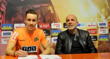 Alanyaspor açıkladı! Gelirler Sural'ın ailesine...