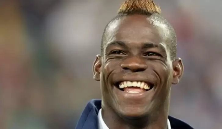 Balotelli, Ronaldo'yu tiye aldı!